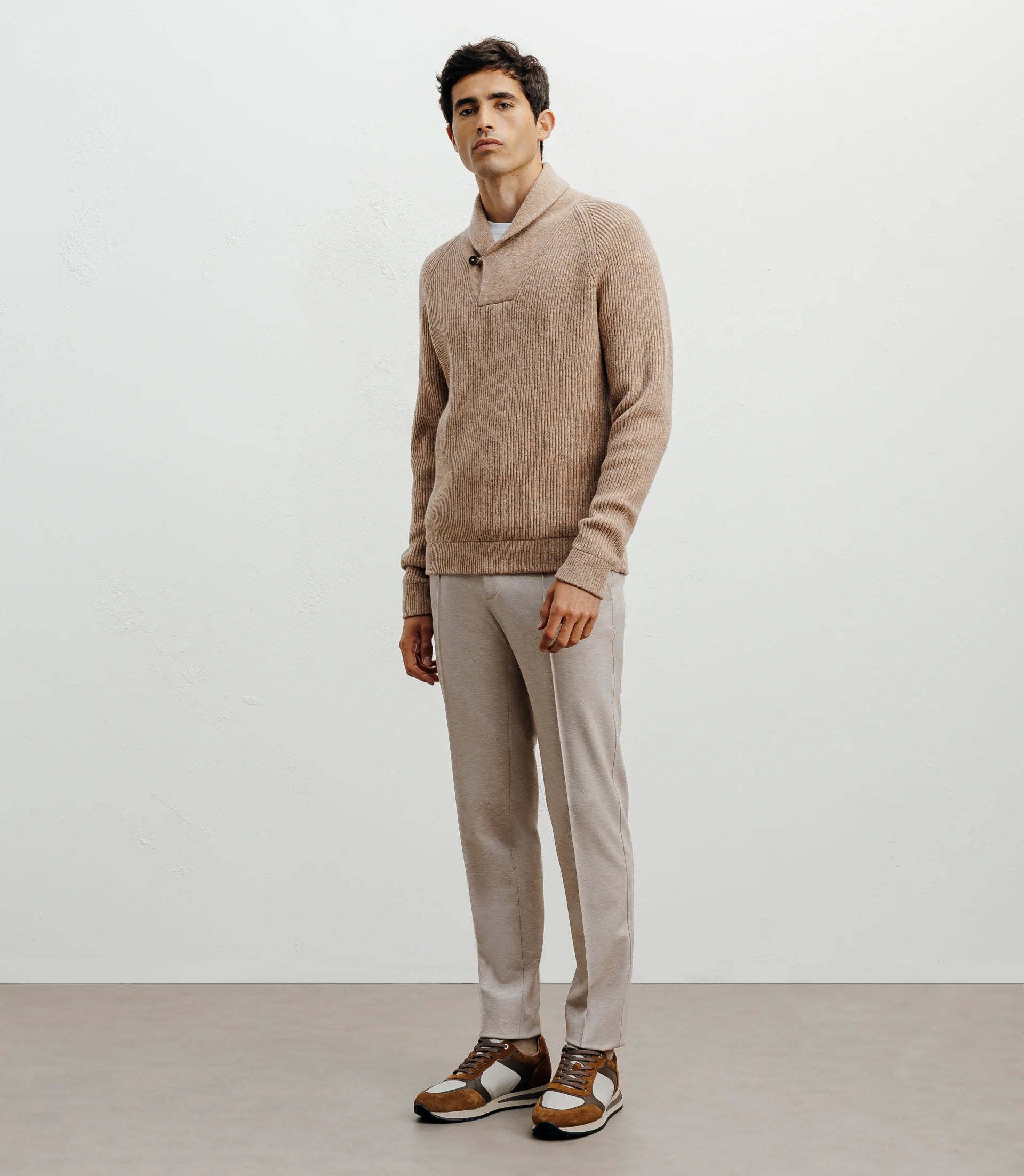 Pull en laine col châle beige - IZAC