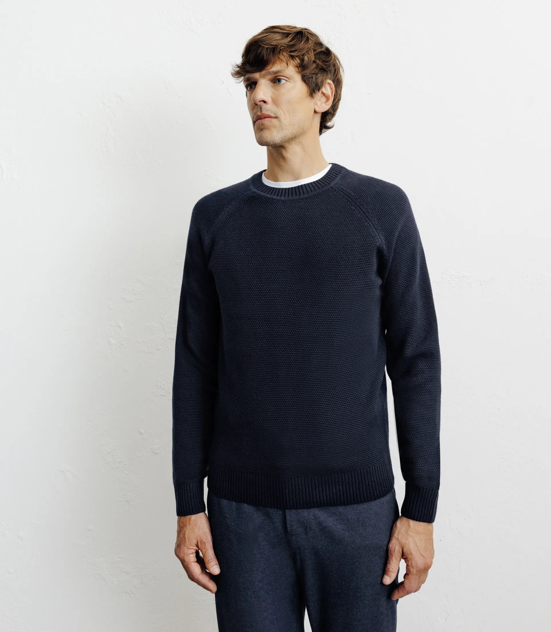 Pull col rond jeux de points marine - IZAC