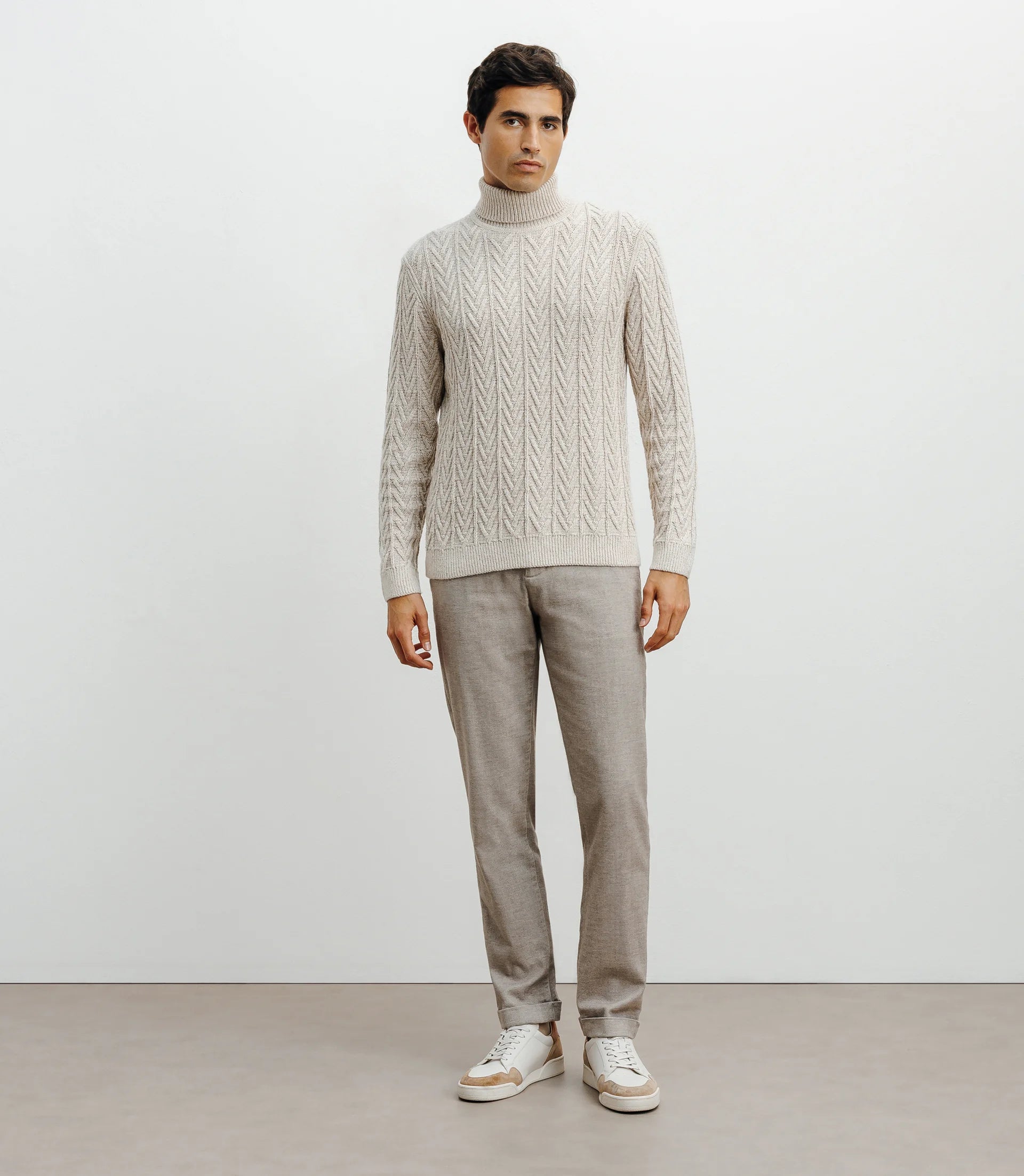 Pull col roulé torsadé beige - IZAC