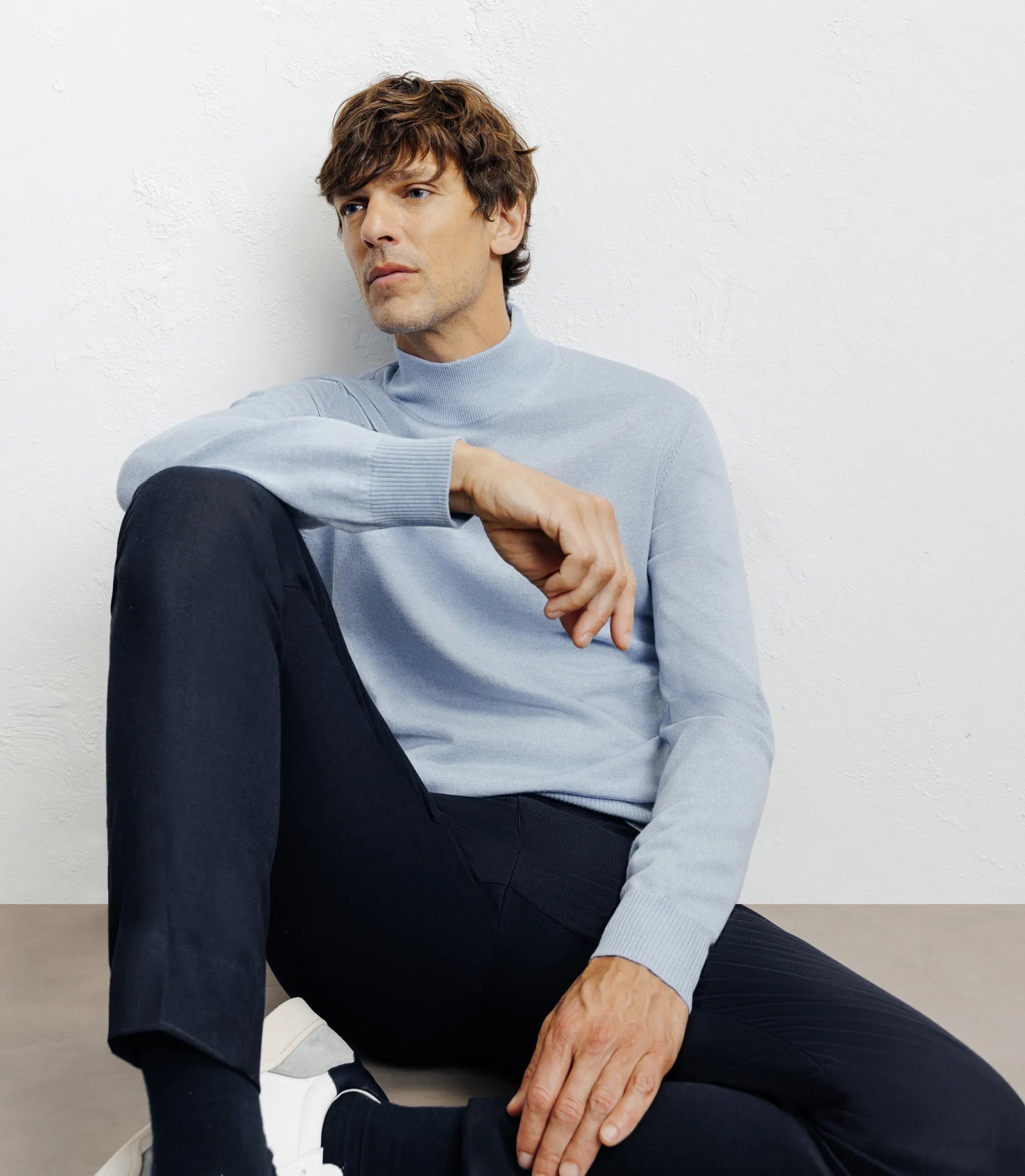 Pull col cheminée bleu ciel - IZAC