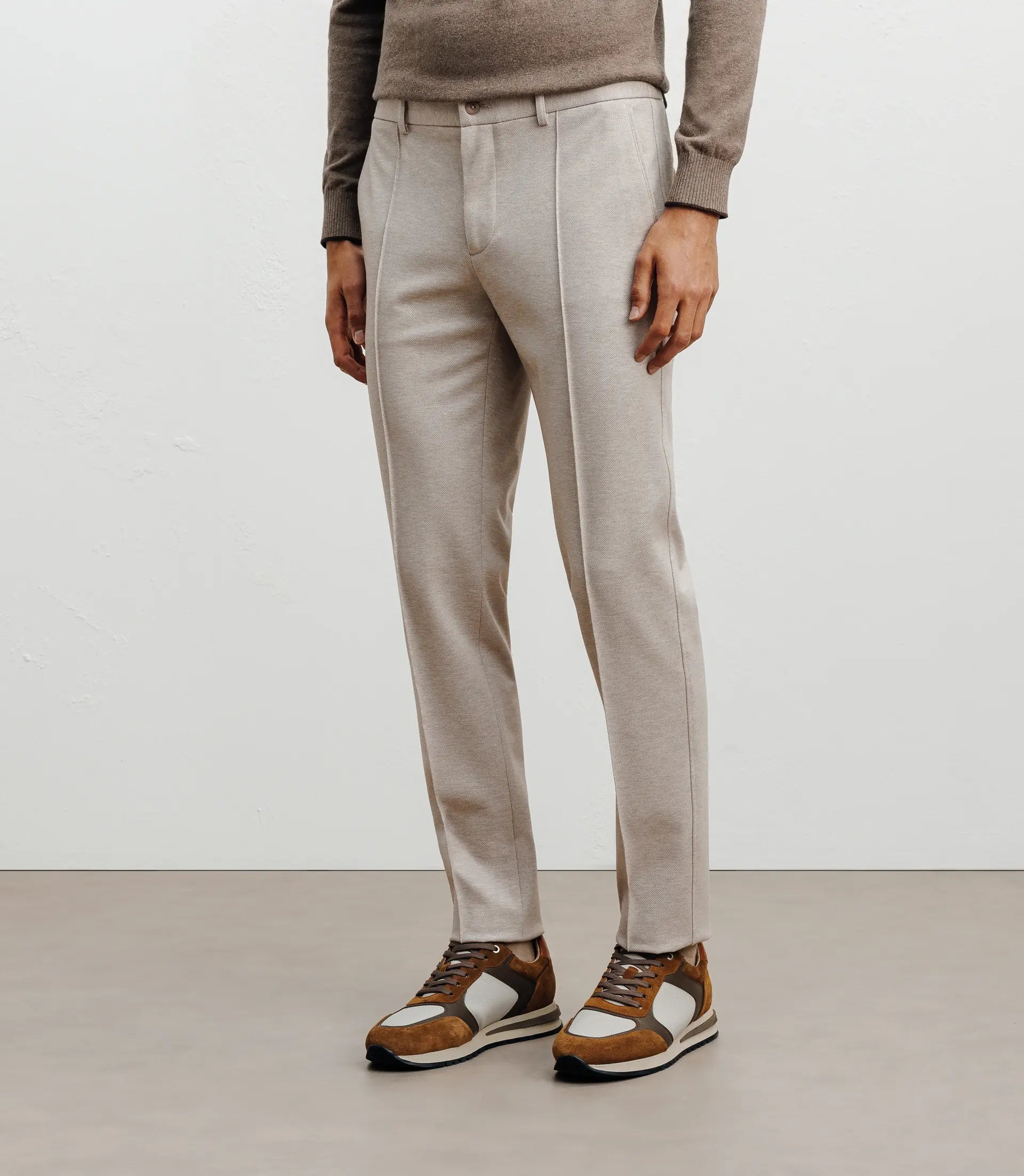 PANTALON VILLE EN MAILLE AVEC PLI BEIGE