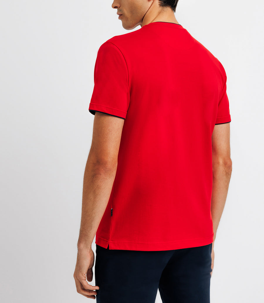 T-shirt avec patch capsule rouge