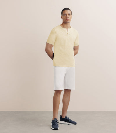 T-shirt en lin boutonné jaune - IZAC