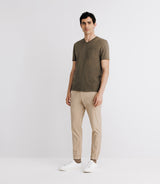 V-neck t-shirt with khaki pocket