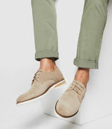 Emerico" beige suede derby