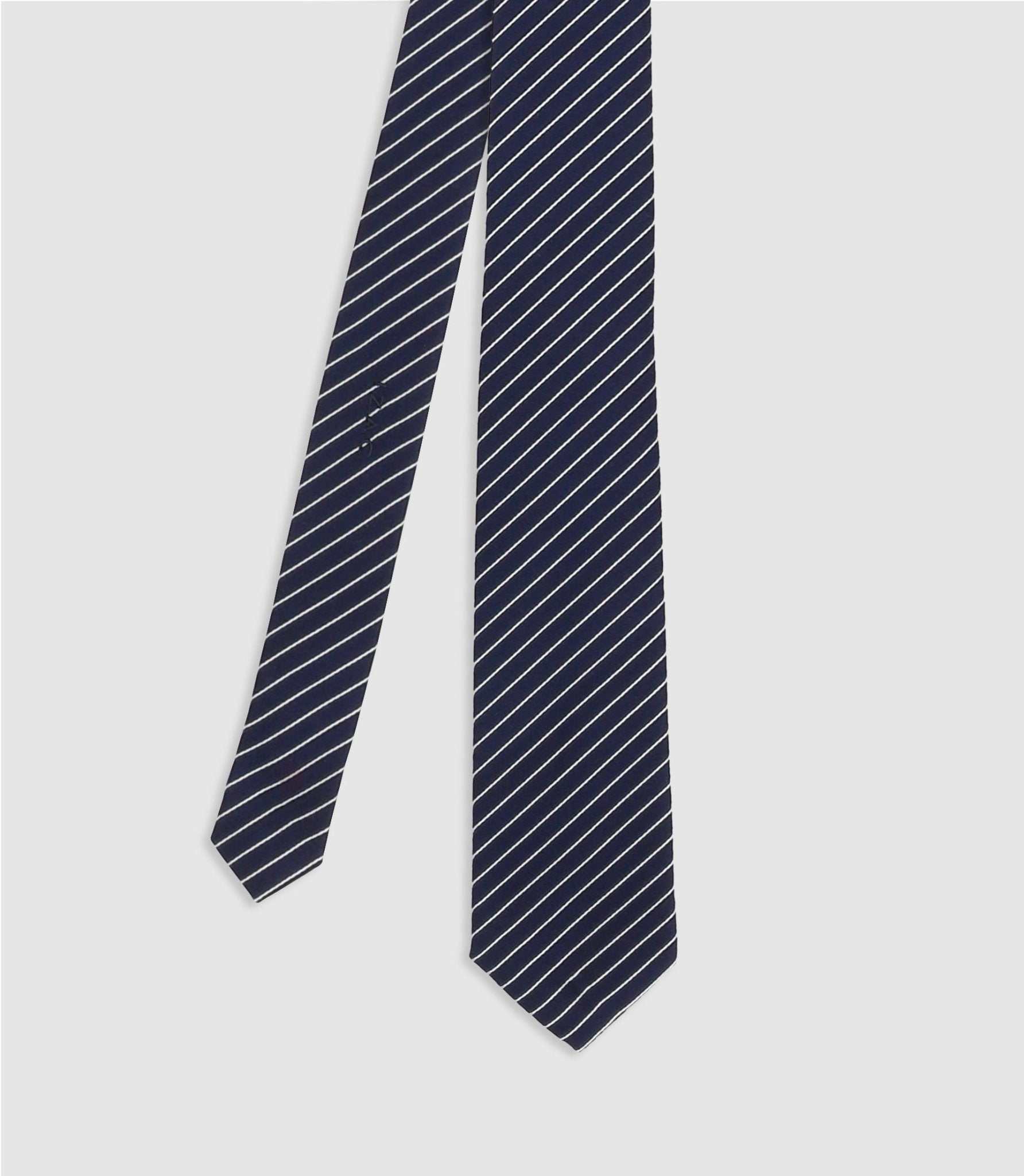 Cravate à petites rayures marine - IZAC
