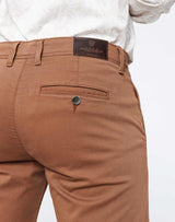 Chino casual caramel "Bachelor"